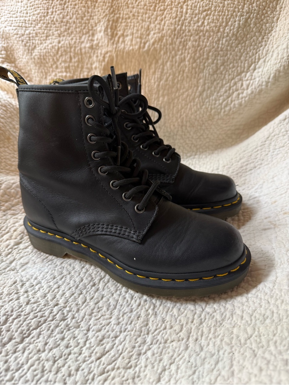 Dr. Martens 1460 Black Leather 8 Eye Boots Women’s 5 Men’s 4 EU 37